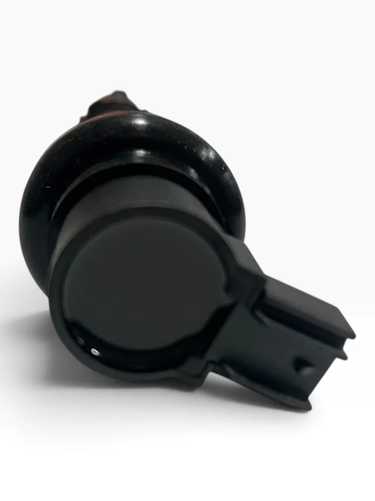 F6T553-2.webp