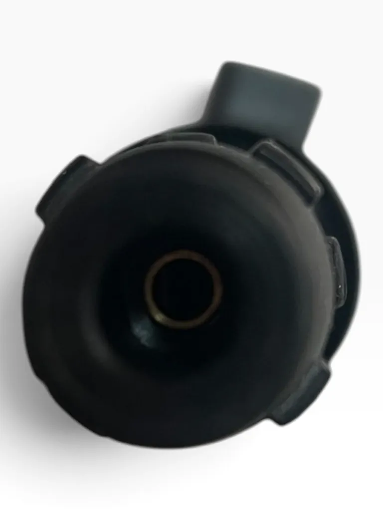 F6T558-3.webp